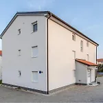 Lovely In With Wifi Apartment Čižići