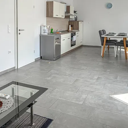 2 Bedroom In * Čižići