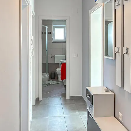 2 Bedroom In *