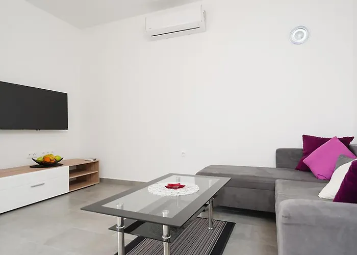 Appartamento Cozy In With Wifi Čižići